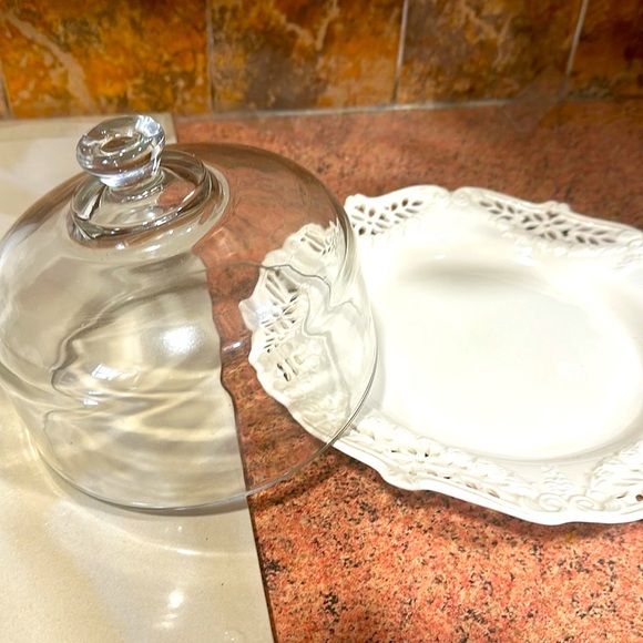 Vintage Royal Creamware Pierced Plate Base with Glass Cloche. - Picture 3 of 8